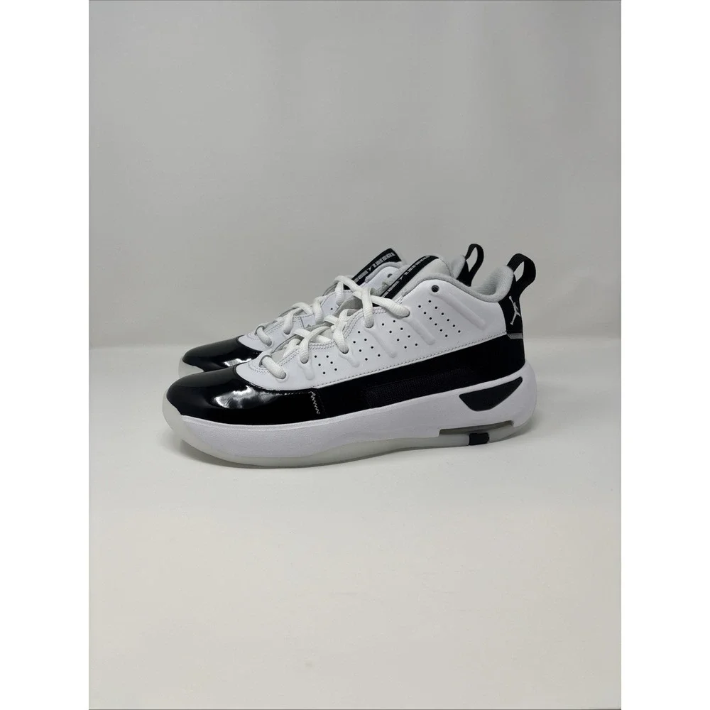 Jordan Max Aura 7 Men's Size 9 White Black basketball Athletic Shoes HQ2091 100